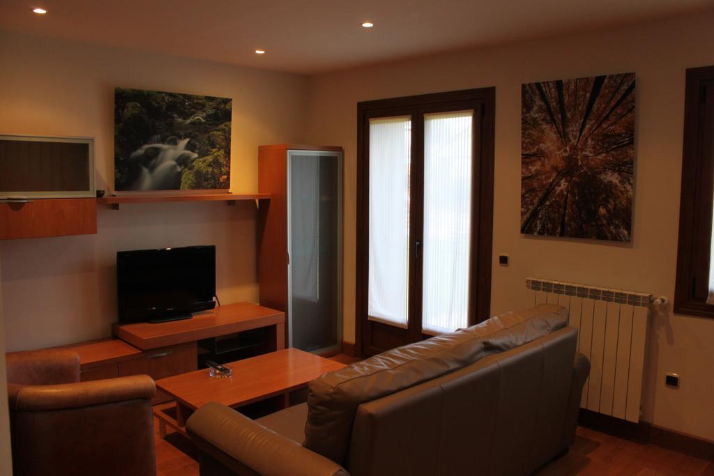 Apartamentos Irati Espinal-Auzperri ห้อง รูปภาพ